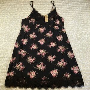 American Eagle Black with Pink Floral and Lace Trim Detail Slip Dress Size Small